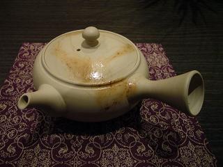 日本茶専門店 道中庵の特製茶器（村田益規）